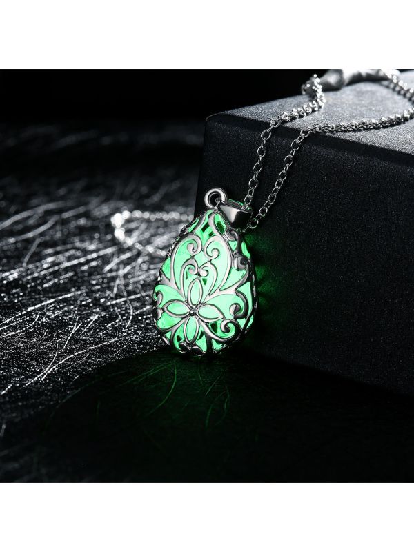 Collier Ovale à Fleur Vert Clair - Laiton Plaqué Argent